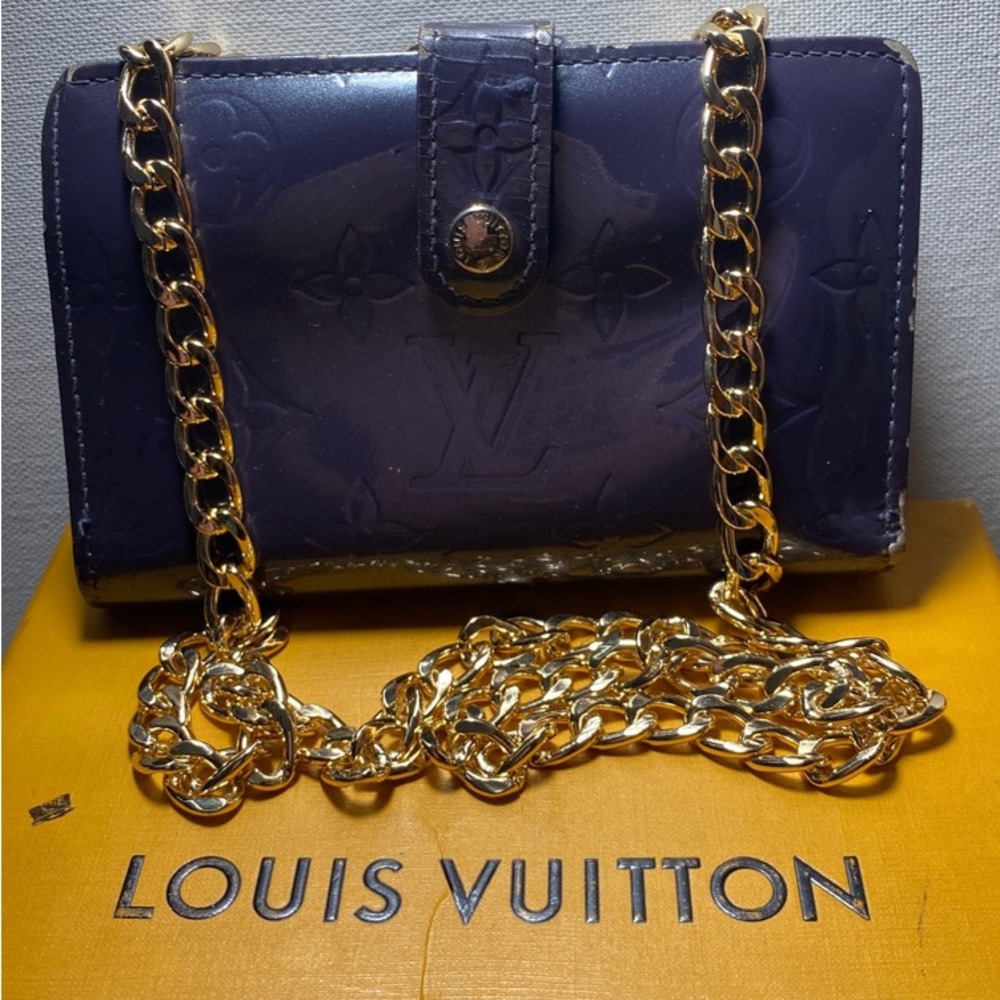 Authentic Louis Vuitton Vernis French Kisslock Wallet